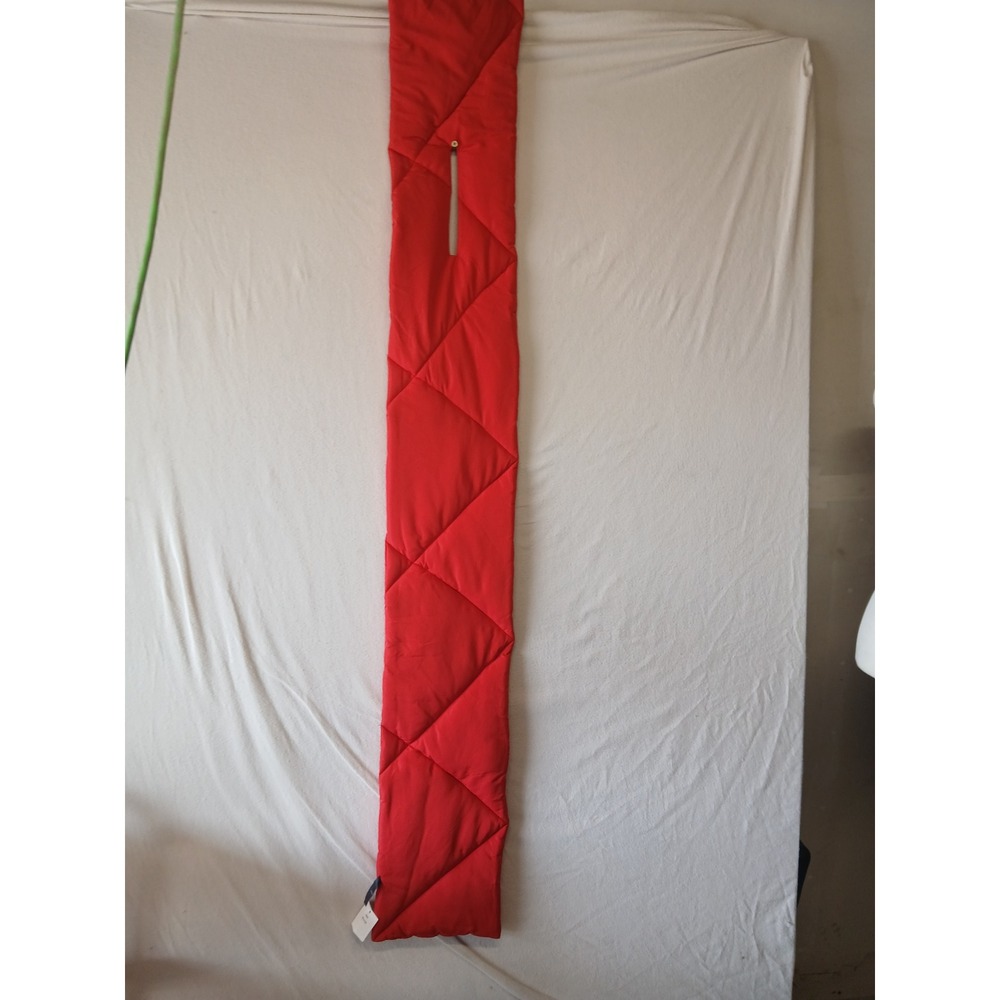 Urban outfitters red puffer Quilted scarf - Picture 3 of 3